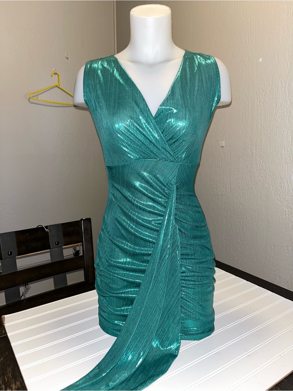 Teal Metallic Ruched V-Neck Sheath Dress Size S